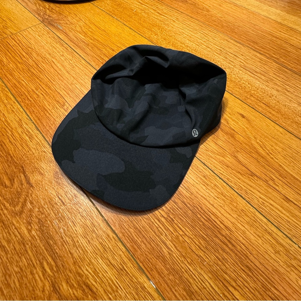 Lululemon Hat Size S/M
